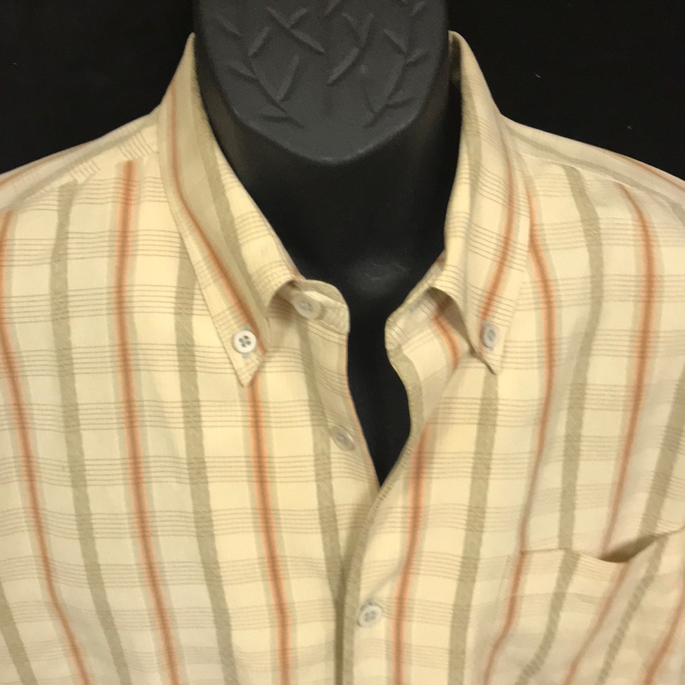 Tommy Bahama casual dress shirt. Large